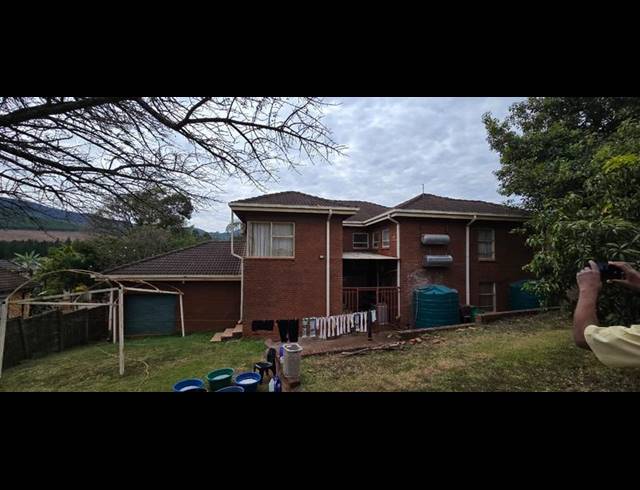 5 BEDROOM HOUSE FOR SALE IN LOUIS TRICHARDT
